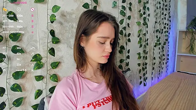 lovelyalivia élő XXX-chatje