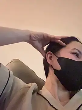 bi_biii 网络视讯表演