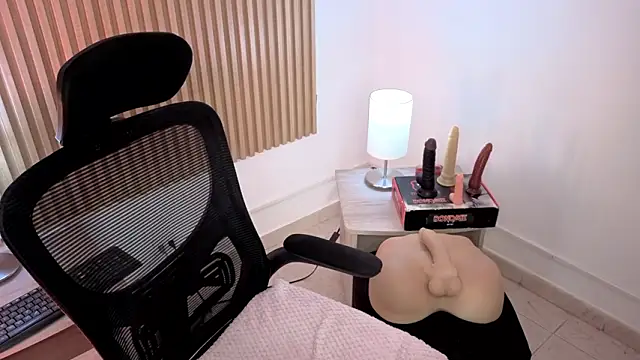 MarianL0ve: вебкам-шоу