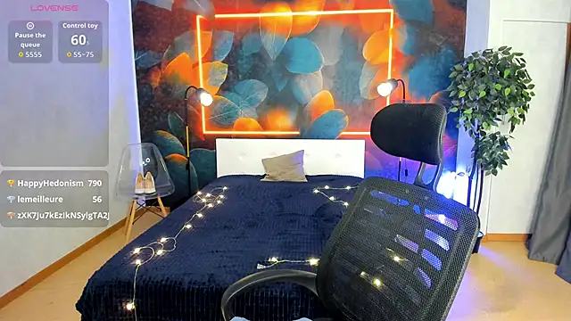 scent__of_woman's Live XXX Chat