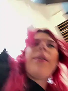 RiriRoseey Adlı Modelin Canlı XXX Sohbeti