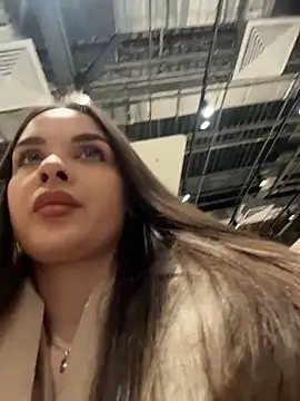 KristiRich Adlı Modelin Canlı XXX Sohbeti