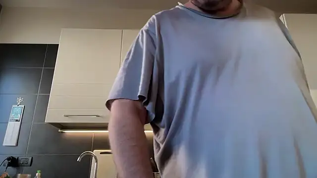 theitalianbear Webcam show