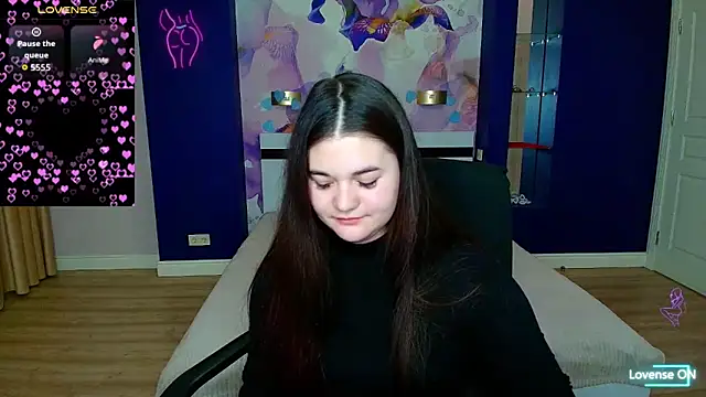 ElinaMils 现场XXX聊天