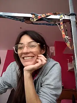 Eimikuro11 élő XXX-chatje