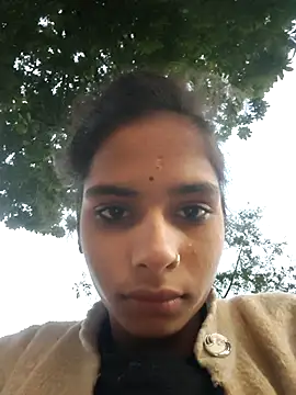 Pokazy przed kamerką – Gulika_Doshi