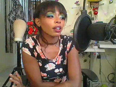 Anaconda2350n Live XXX chat