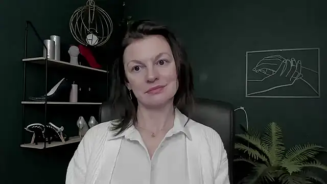 VivianWILD: онлайн-секс-чат