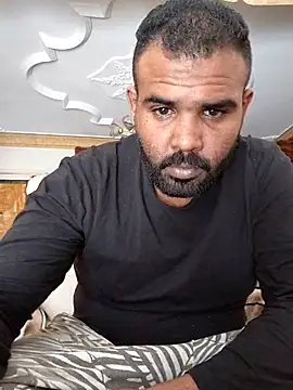 HANRSON: διαδικτυακό σόου στην κάμερα