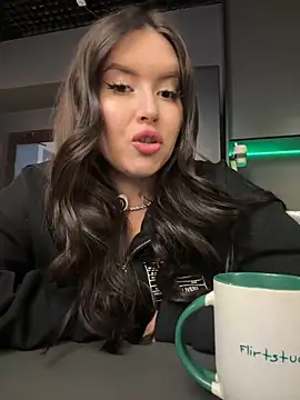 TrishaWinslet Chat XXX live