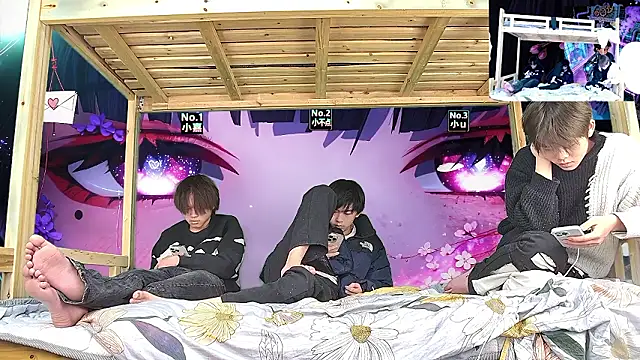 xiaohuangren01 网络视讯表演