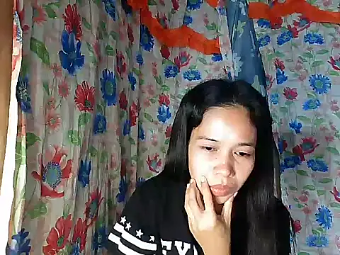 PinaySkinnyGirl Live XXX Chat