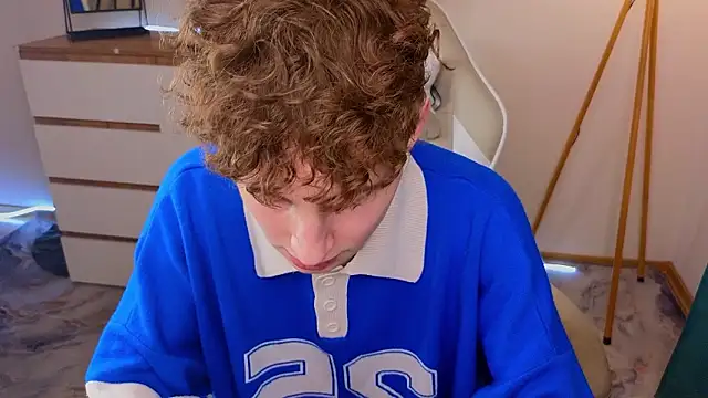 crisp1n's Webcam Show