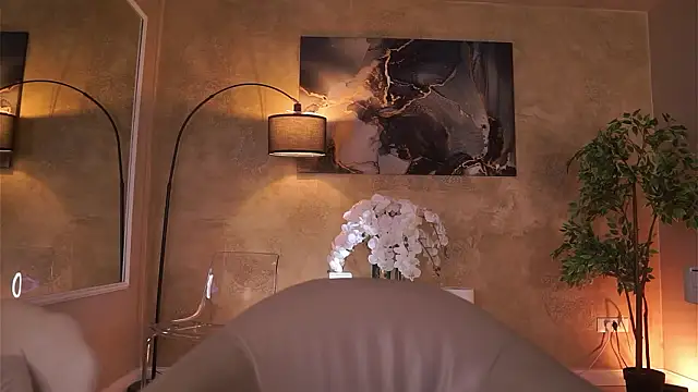 دردشة MaddieBryggs الجنسية المباشرة