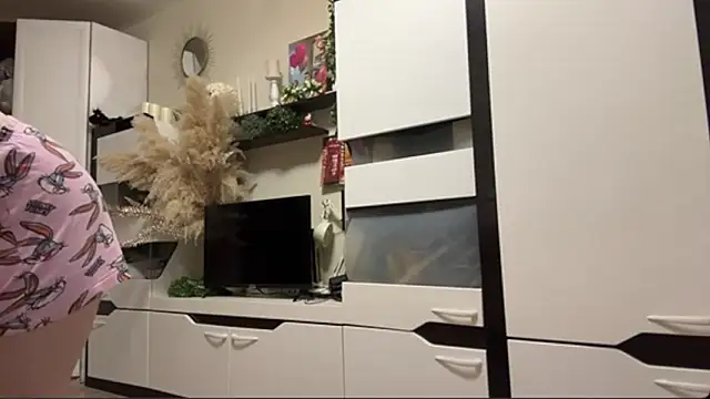 AnjaEmmlck: онлайн-секс-чат