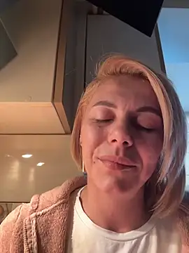 tanyagrey élő XXX-chatje