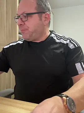 coupleLatinaLovers Adlı Modelin Canlı XXX Sohbeti