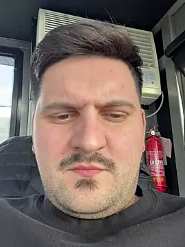 Show modela jagdiego na web-kameri