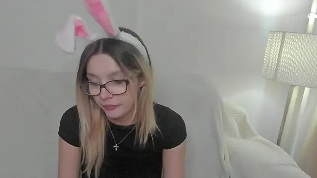 Hinara1のライブXXXチャット