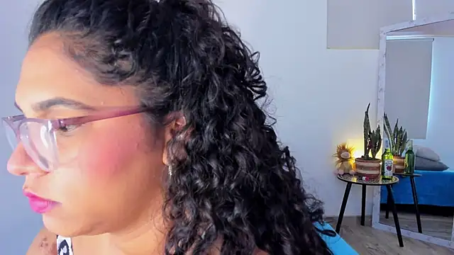 Chat XXX ao vivo de iriss_25