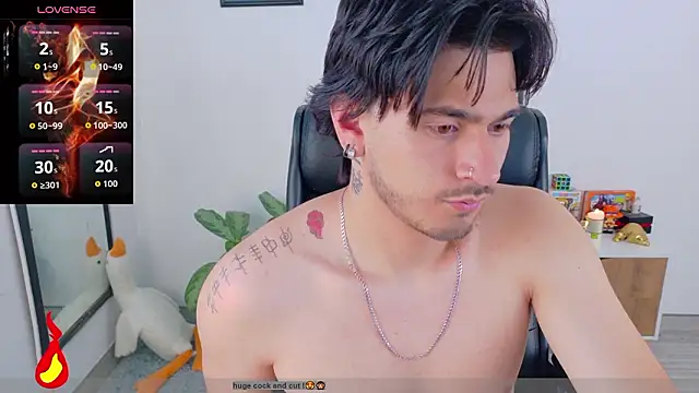 Show modela Elian_savoy na web-kameri