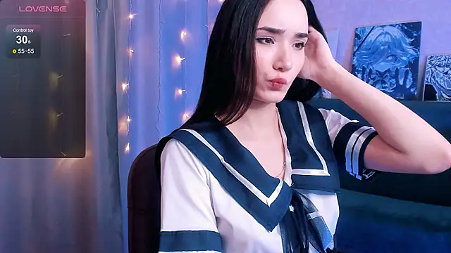 Lillllos Adlı Modelin Canlı XXX Sohbeti