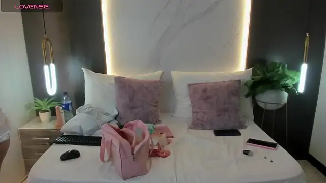 valeryn__rosse Adlı Modelin Canlı XXX Sohbeti