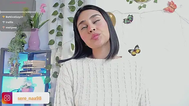 Chatroom XXX en direct de serena_jeyms