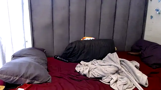 แชท XXX สดของ LustyDeziree1