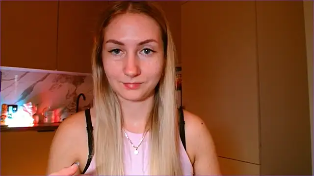 Chatroom XXX en direct de BluueSilk