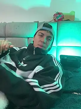 NaytonFreeman Chat XXX live