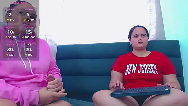 brunnette_hot élő XXX-chatje