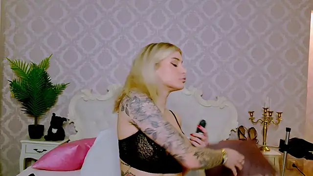 Вебкам-шоу Lia_Benini