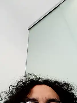 Batou1683 webkamerás műsora