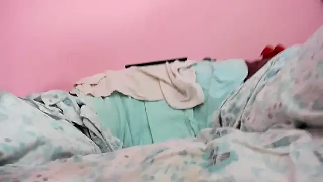 HotSweetAngel: вебкам-шоу