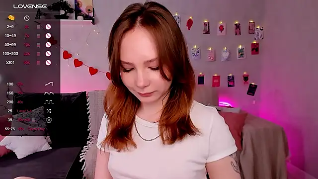 LanaBlu_ Chat XXX live