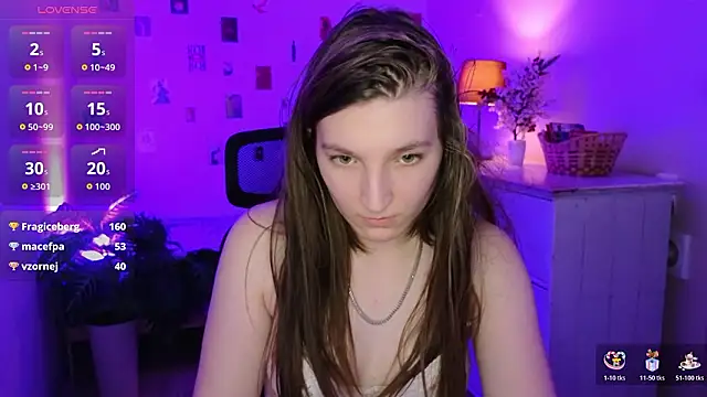 Mia_Myles 现场XXX聊天