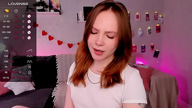 LanaBlu_'s Live XXX Chat