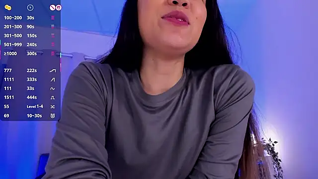 Divine_Madeleine: онлайн-секс-чат