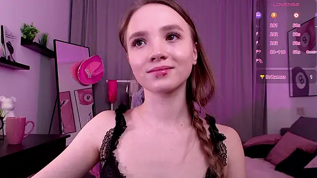 Adria_Arjona live XXX chat