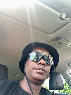 Chat +18 de SexyTebzaM ao vivo