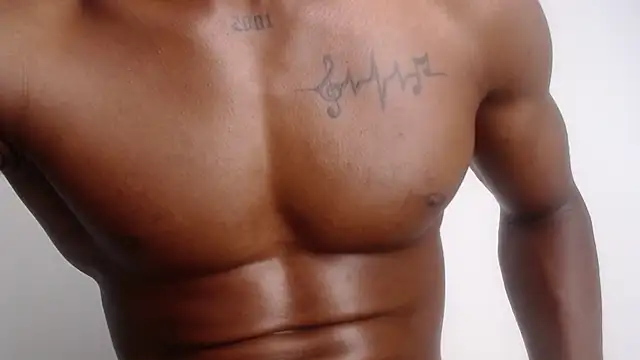 Chat +18 de drake_brwon_23 ao vivo