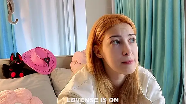 AngelicRice Adlı Modelin Canlı XXX Sohbeti