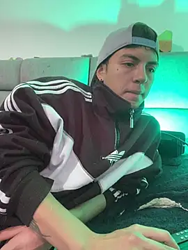 NaytonFreeman Chat XXX in diretta