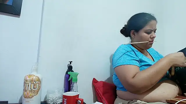 luisahot_9727's Live XXX Chat