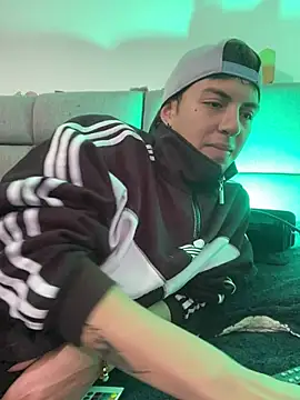 دردشة NaytonFreeman الجنسية المباشرة