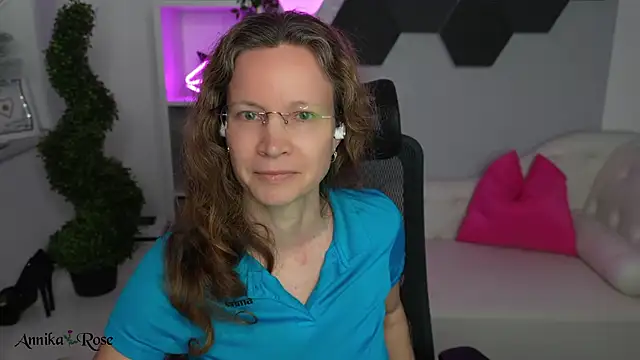 Chat +18 de AnnikaRose ao vivo