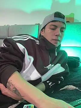 NaytonFreeman's Live XXX Chat