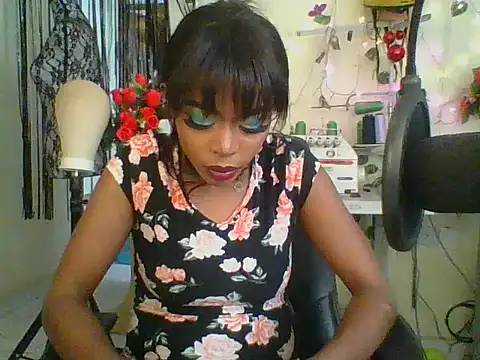 Anaconda2350: онлайн-секс-чат