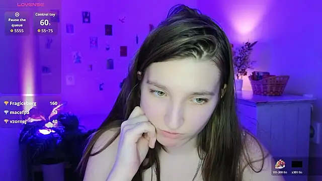 Mia_Myles 现场XXX聊天